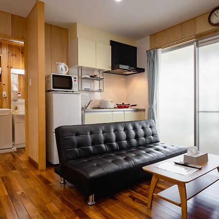 Guest house Kawamitsu Miyakojima  Extérieur photo