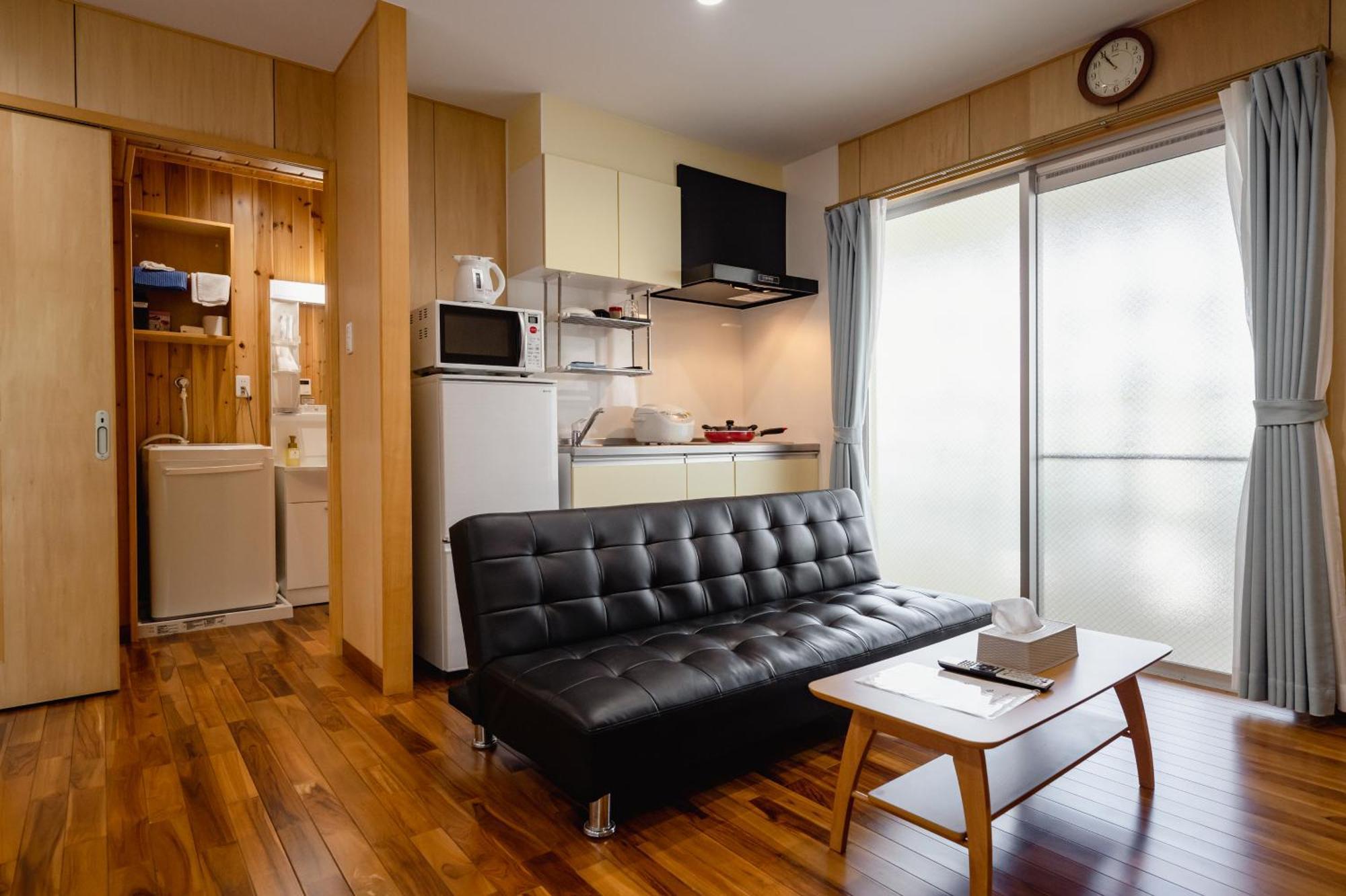 Guest house Kawamitsu Miyakojima  Extérieur photo